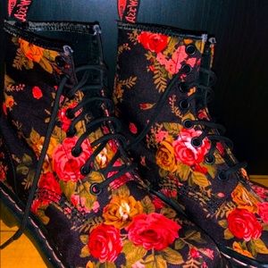 A beautiful pair of floral Dr. Martens AirWairs